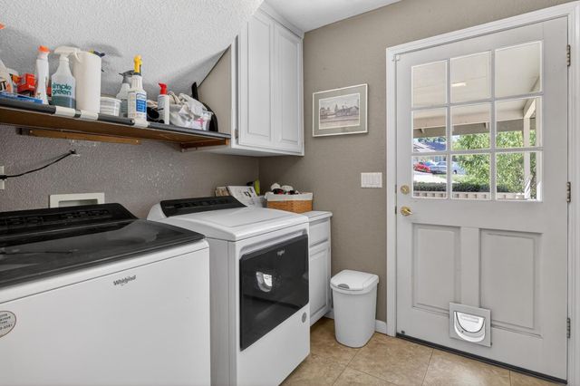 8004 Withrow Ct, Fair Oaks, CA 95628