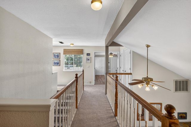 8004 Withrow Ct, Fair Oaks, CA 95628