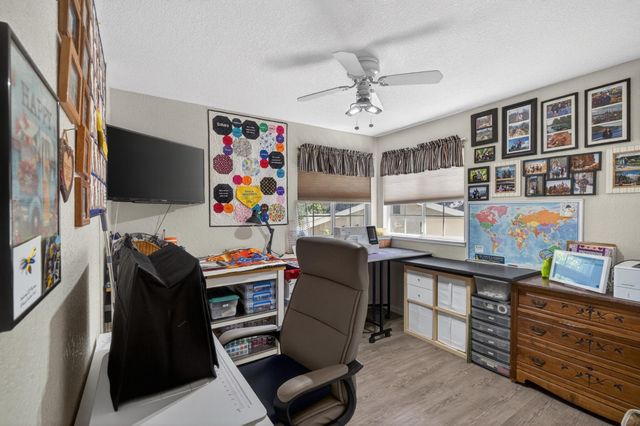 8004 Withrow Ct, Fair Oaks, CA 95628