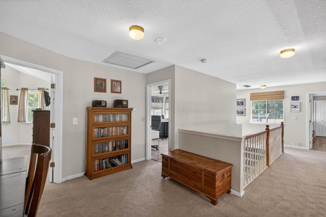 8004 Withrow Ct, Fair Oaks, CA 95628