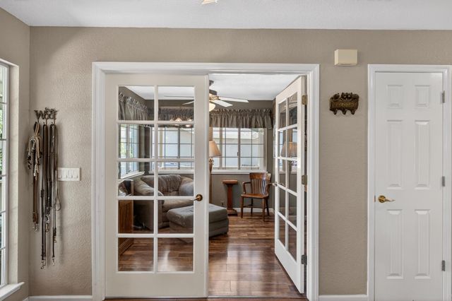 8004 Withrow Ct, Fair Oaks, CA 95628