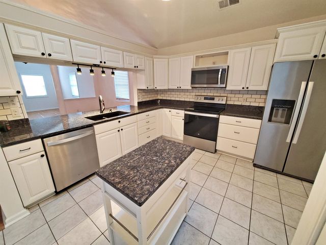 6729 Wisteria Dr., Myrtle Beach, SC 29588