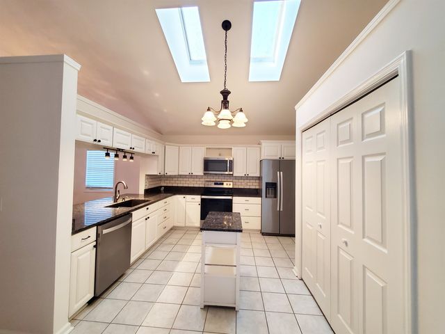 6729 Wisteria Dr., Myrtle Beach, SC 29588