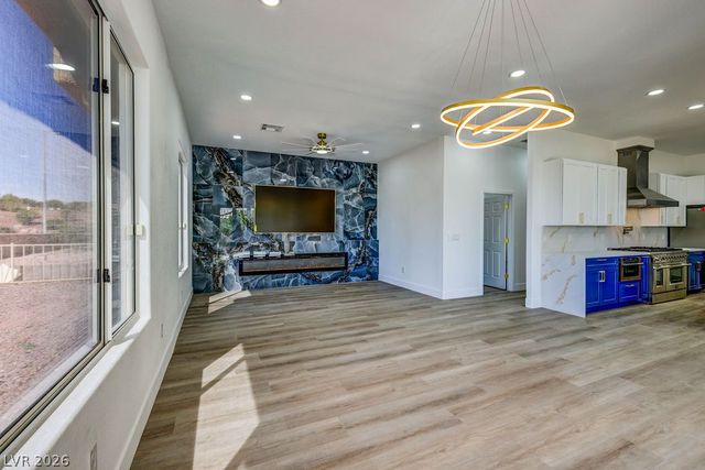 3004 Darby Falls Drive, Las Vegas, NV 89134