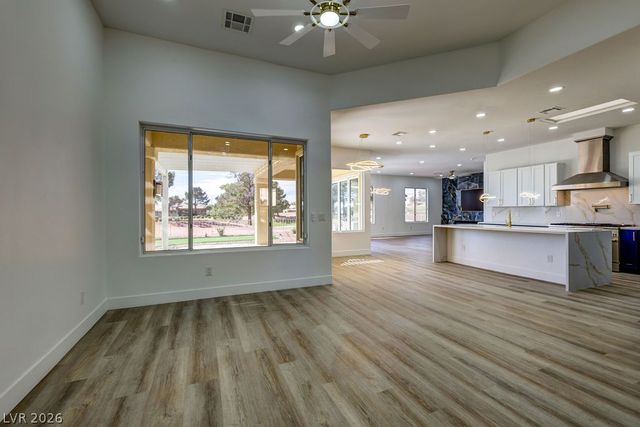 3004 Darby Falls Drive, Las Vegas, NV 89134