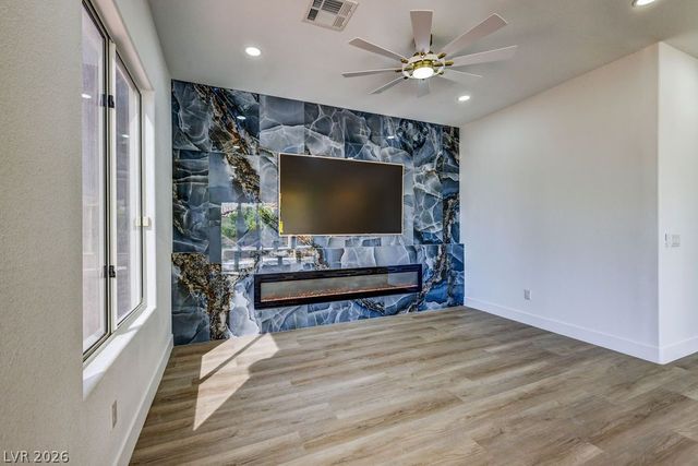 3004 Darby Falls Drive, Las Vegas, NV 89134