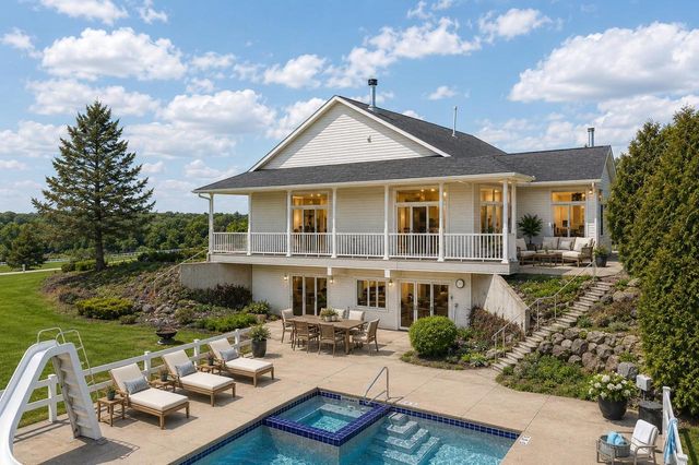 3440 Meadow Road, Verona, WI 53593
