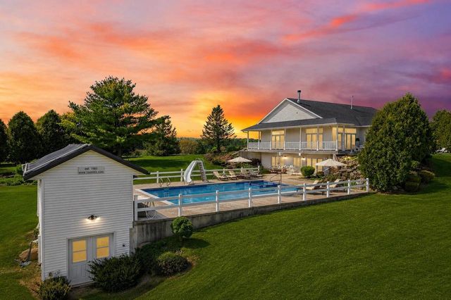 3440 Meadow Road, Verona, WI 53593