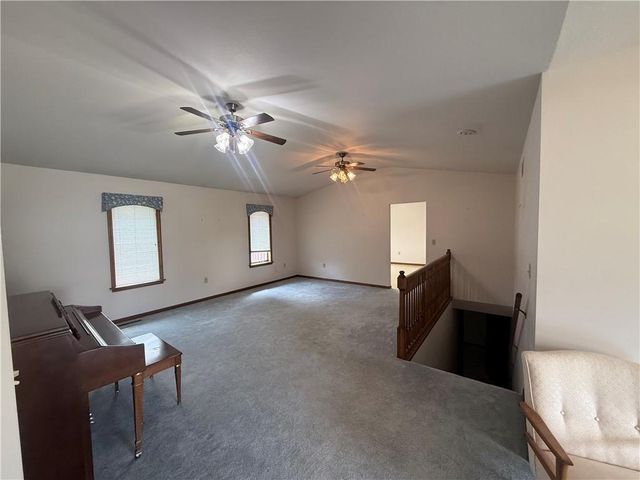 719 S Alco Avenue, Maryville, MO 64468