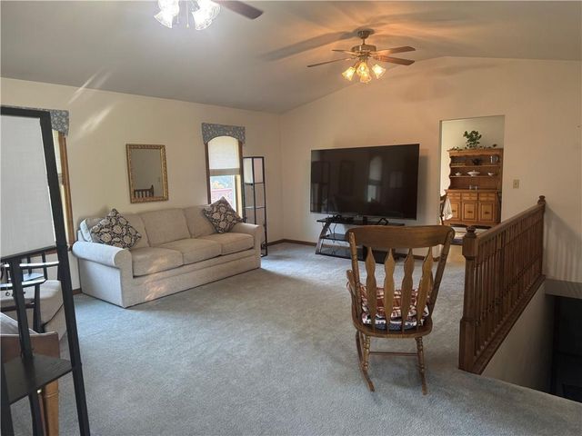 719 S Alco Avenue, Maryville, MO 64468