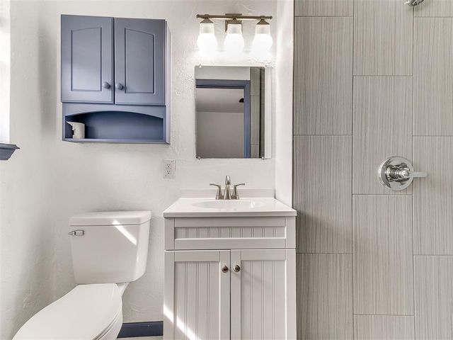 100 Bellaire Drive, Moore, OK 73160