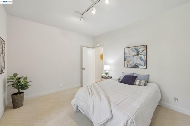 3324 Ptarmigan Dr 1A, Walnut Creek, CA 94595