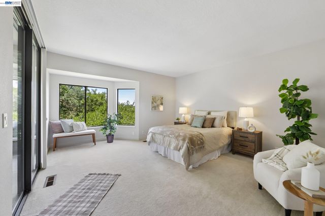 3324 Ptarmigan Dr 1A, Walnut Creek, CA 94595
