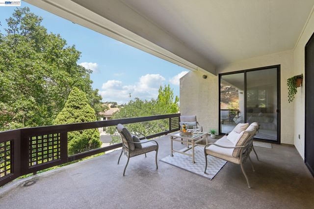 3324 Ptarmigan Dr 1A, Walnut Creek, CA 94595