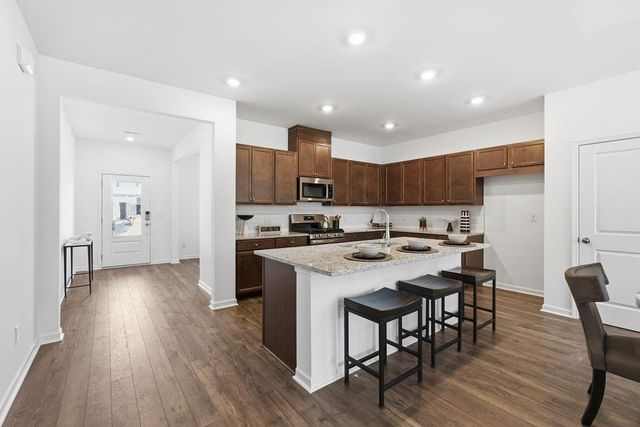 1664 Fawlocke Run, Loganville, GA 30052