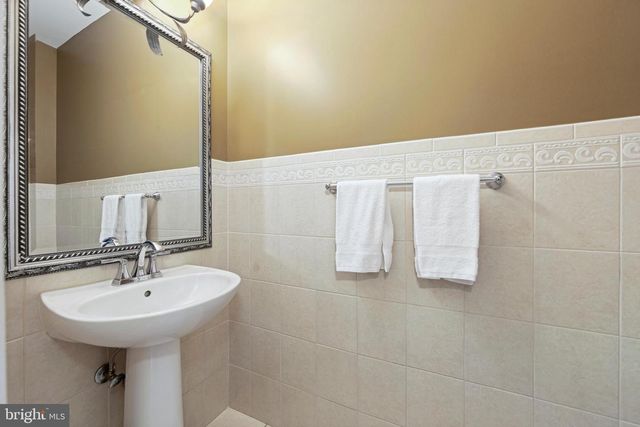 7 KINDLING WAY, Jackson, NJ 08527