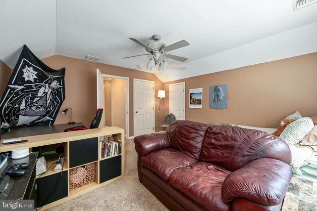 7 KINDLING WAY, Jackson, NJ 08527