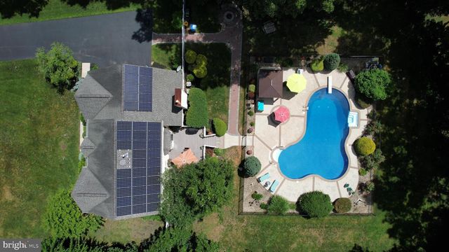 7 KINDLING WAY, Jackson, NJ 08527