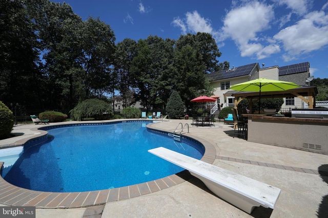 7 KINDLING WAY, Jackson, NJ 08527