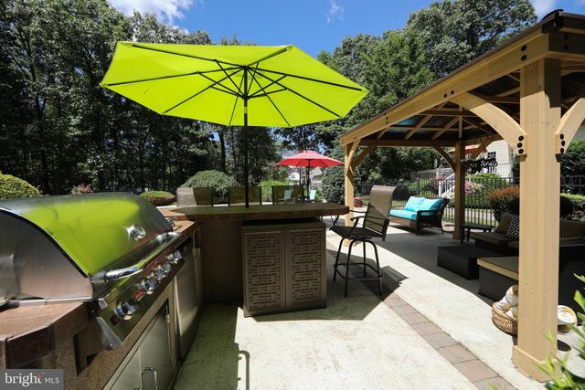 7 KINDLING WAY, Jackson, NJ 08527