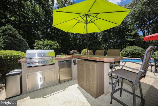 7 KINDLING WAY, Jackson, NJ 08527
