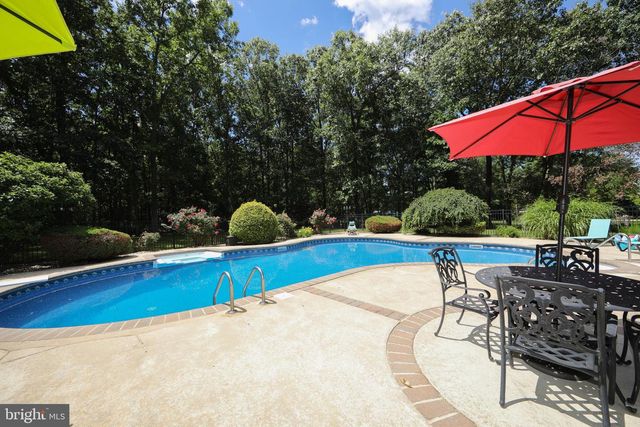 7 KINDLING WAY, Jackson, NJ 08527