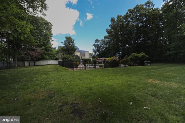 7 KINDLING WAY, Jackson, NJ 08527