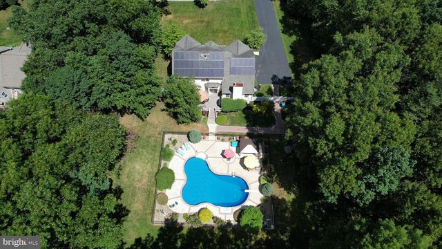 7 KINDLING WAY, Jackson, NJ 08527