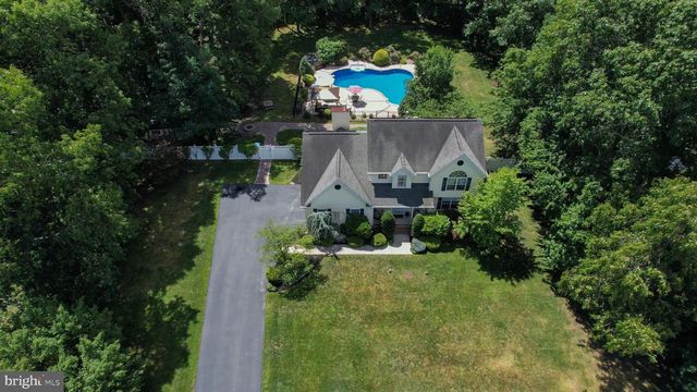 7 KINDLING WAY, Jackson, NJ 08527