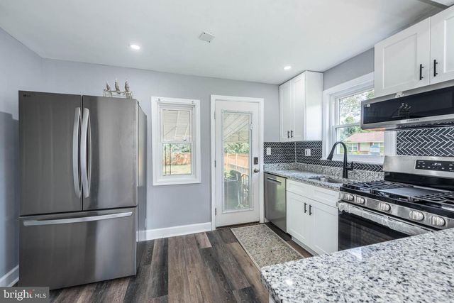 8204 ROCKDALE AVE, Baltimore, MD 21244