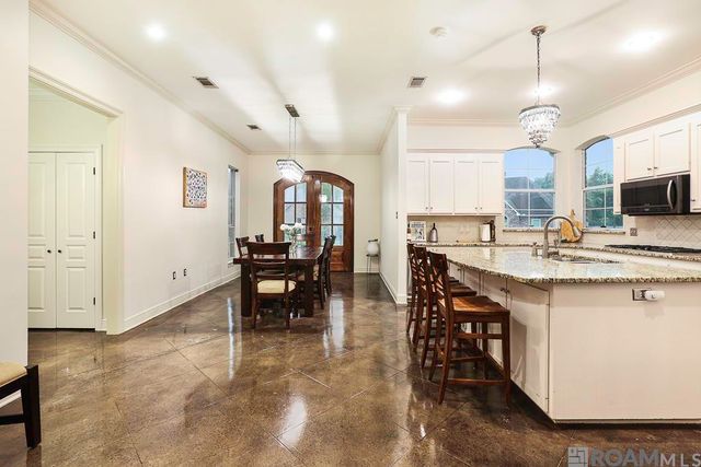 10143 Glen Ridge Ave, Saint George, LA 70809