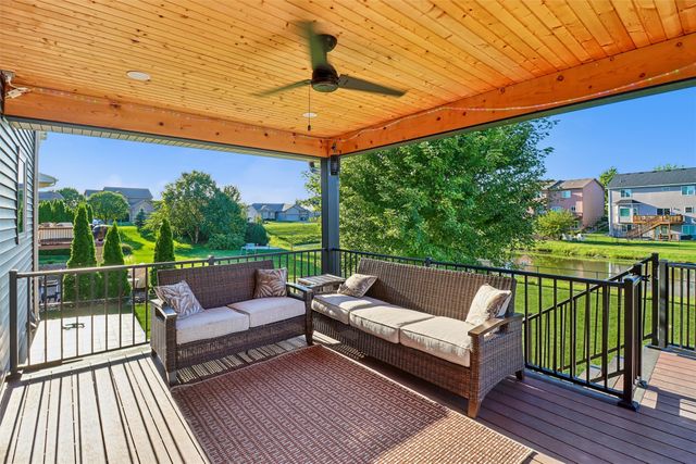 1014 NW Reinhart Drive, Ankeny, IA 50023