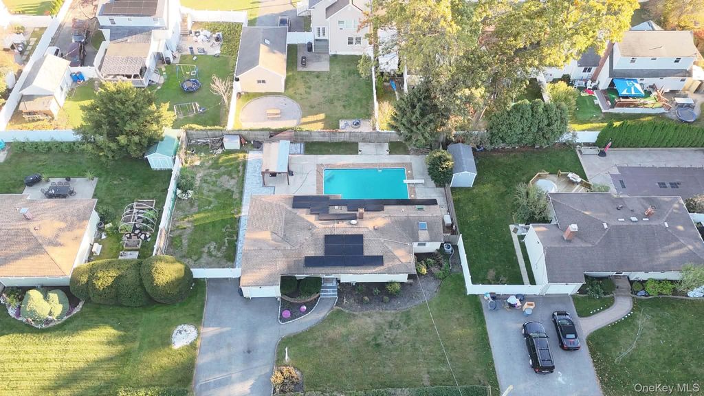 24 Rodney Avenue, Islip Terrace, NY 11752 — photo 2