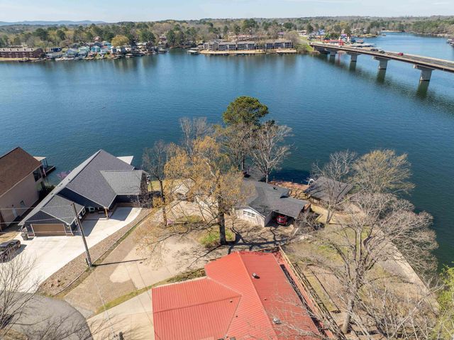 123 Bridgeview, Hot Springs, AR 71913