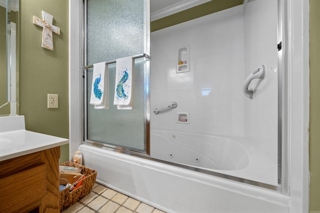 123 Bridgeview, Hot Springs, AR 71913