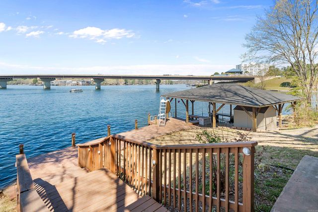 123 Bridgeview, Hot Springs, AR 71913