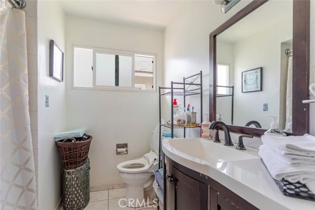 12806 Oxnard Street, North Hollywood (los Angeles), CA 91606