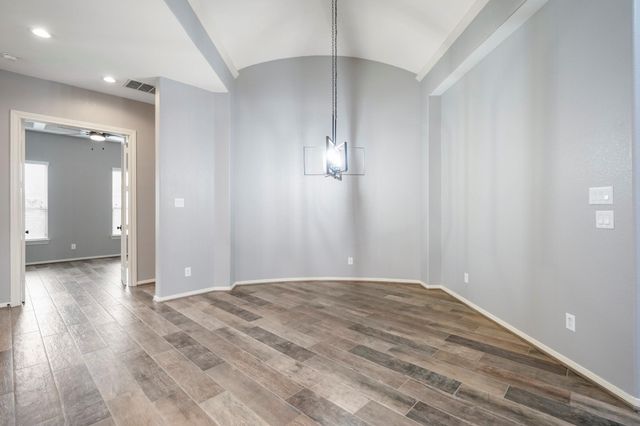 104 Camden Hills Drive, Montgomery, TX 77356