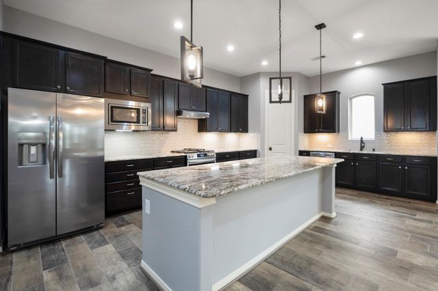 104 Camden Hills Drive, Montgomery, TX 77356