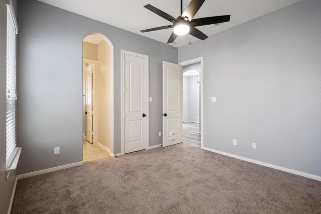 104 Camden Hills Drive, Montgomery, TX 77356