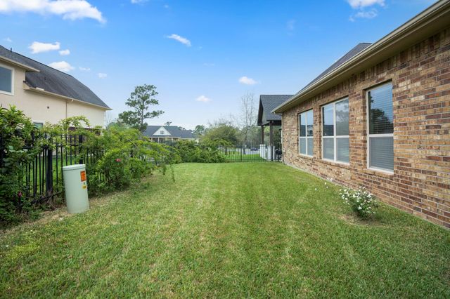 104 Camden Hills Drive, Montgomery, TX 77356