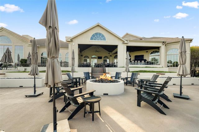 104 Camden Hills Drive, Montgomery, TX 77356