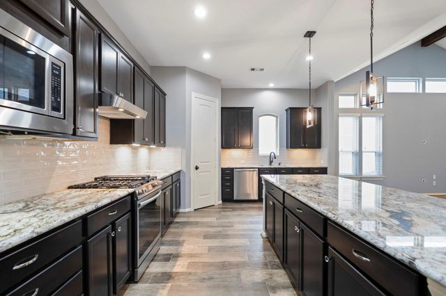 104 Camden Hills Drive, Montgomery, TX 77356