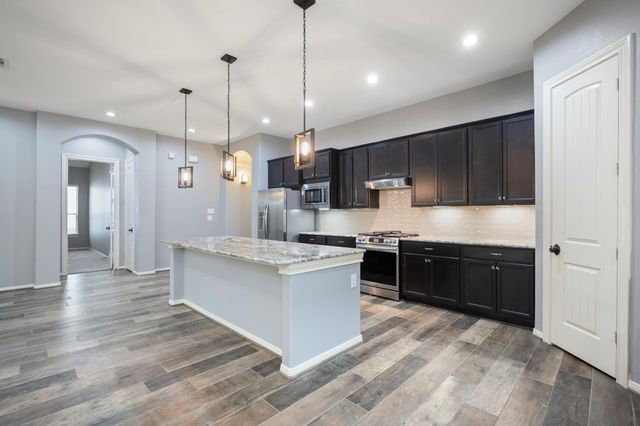 104 Camden Hills Drive, Montgomery, TX 77356