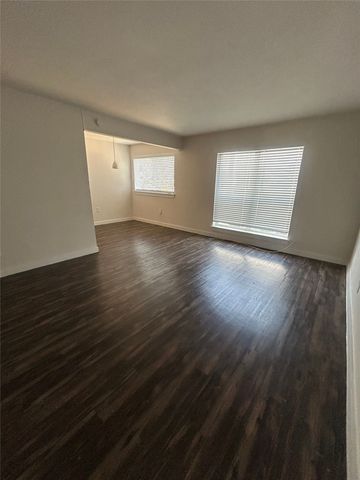 3627 Almazan Drive 118, Dallas, TX 75220