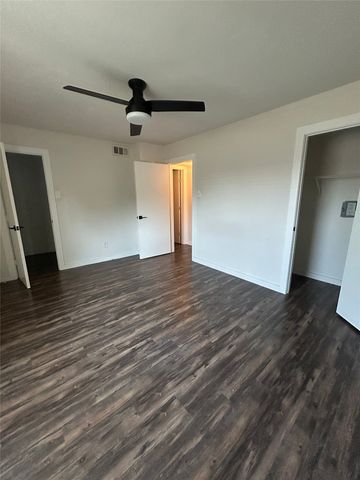 3627 Almazan Drive 118, Dallas, TX 75220