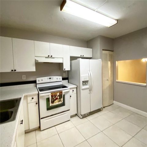 2967 Riverside Drive, Coral Springs, FL 33065