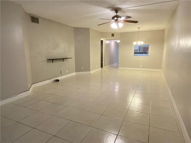 2967 Riverside Drive, Coral Springs, FL 33065