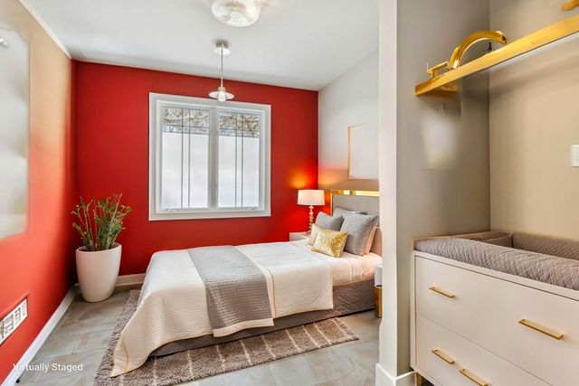 5740 Walnut Hill Avenue, Des Moines, IA 50312