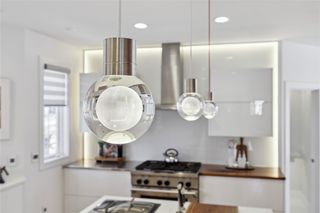 5740 Walnut Hill Avenue, Des Moines, IA 50312